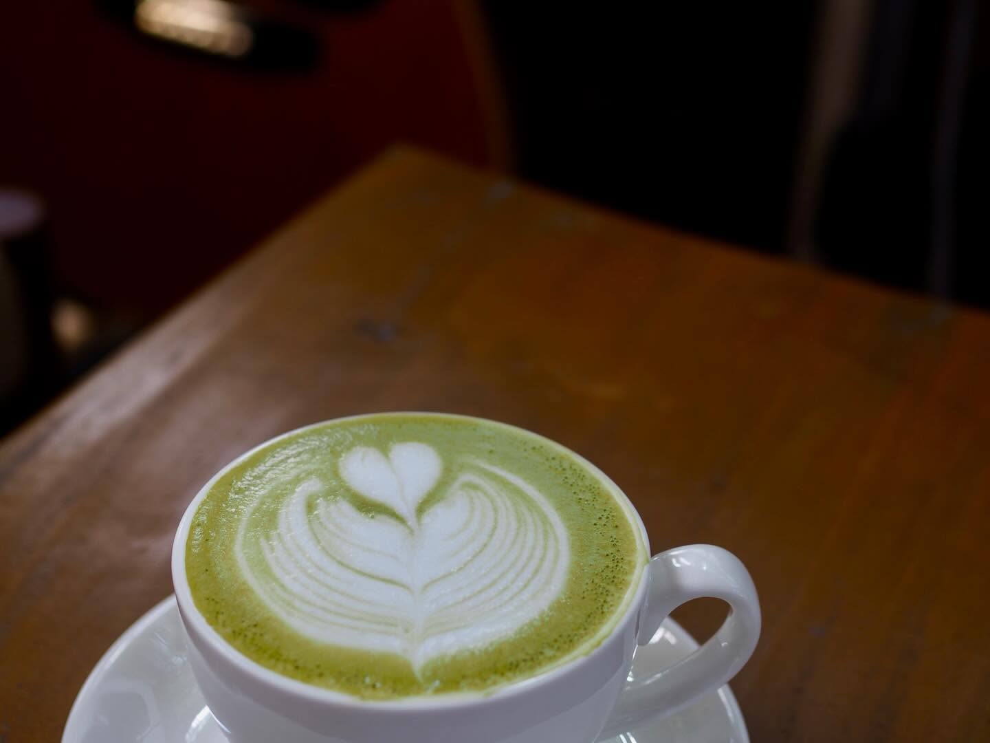 กาแฟเย็นสดใหม่ คาเฟ่ใบไม้ขับขาน ตลาดต้นไม้ปทุมธานี