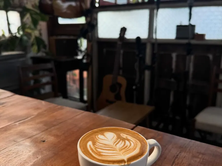 กาแฟลาเต้อาร์ต เมล็ดไทยพรีเมียม The Singing Leaf คาเฟ่ปทุมธานี